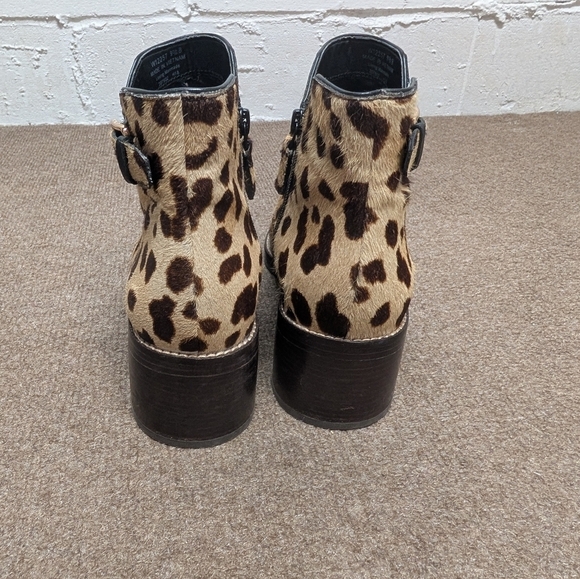 COLE HAAN (9.5 B) Real Fur Leopard Print Ankle Boots Grand OS Buckle - Picture 4 of 8